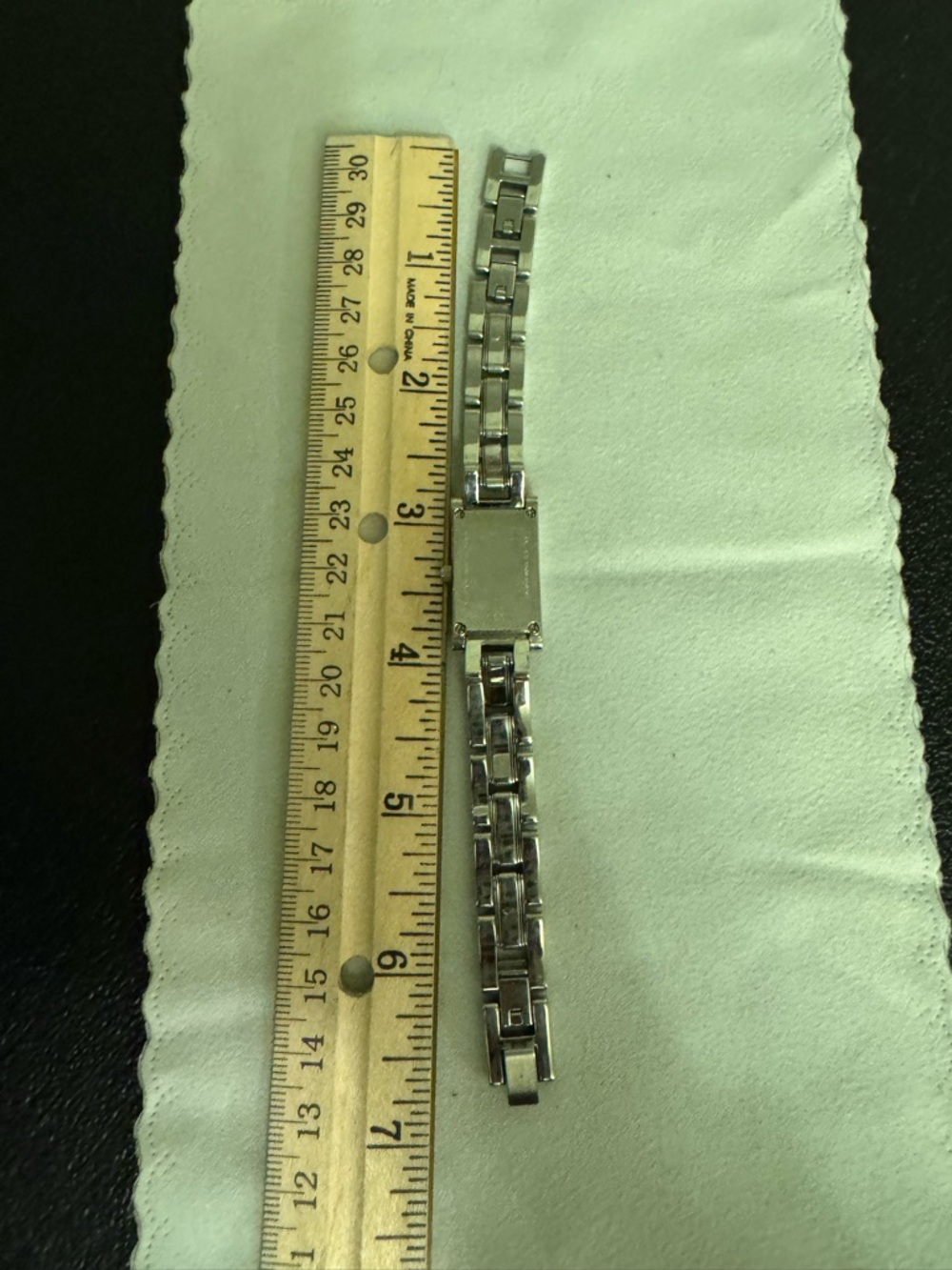 Fossil Silver-Tone Rectangular Bracelet Watch New Battery. Works - Picture 6 of 15
